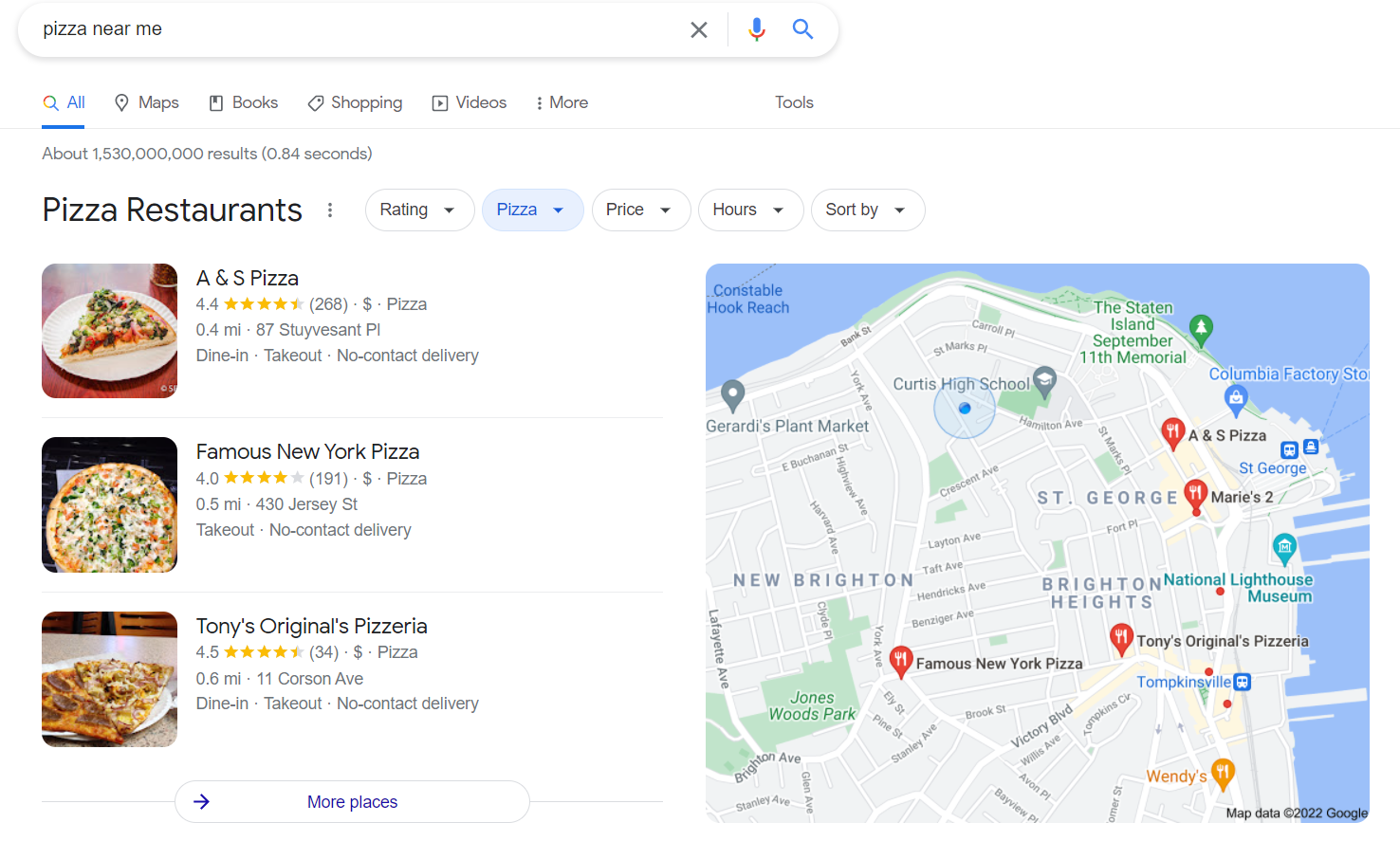 Capture d'écran des résultats de recherche Google pour "pizza près de chez moi" pour l'emplacement géographique de Brooklyn, NY