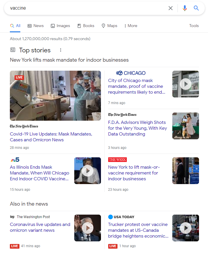 Maske zorunlulukları, Coronavirüs güncellemeleri ve omikron hakkında birden fazla haber makalesi gösteren "aşı" için Google arama sonuçlarının ekran görüntüsü