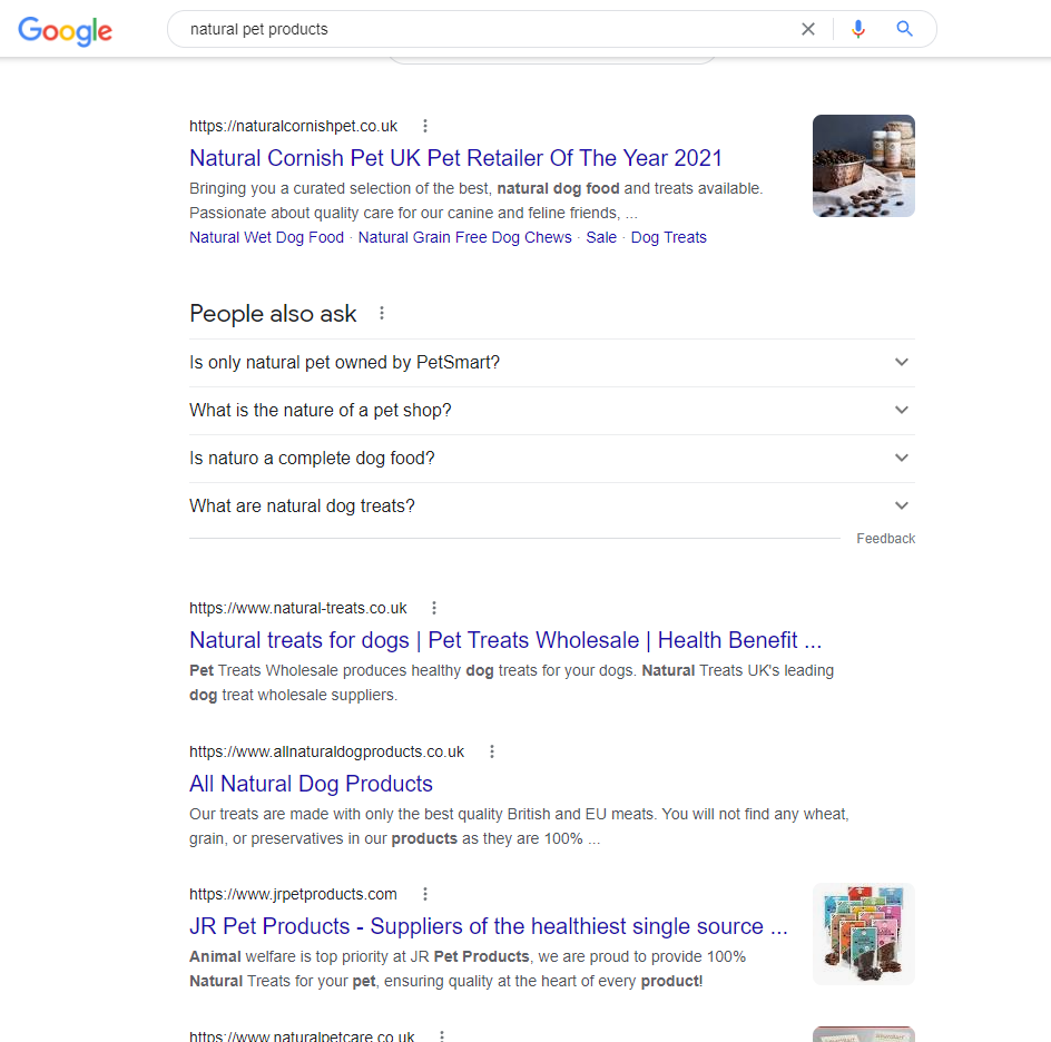 Captura de tela dos resultados de pesquisa do Google para “produtos naturais para animais de estimação”