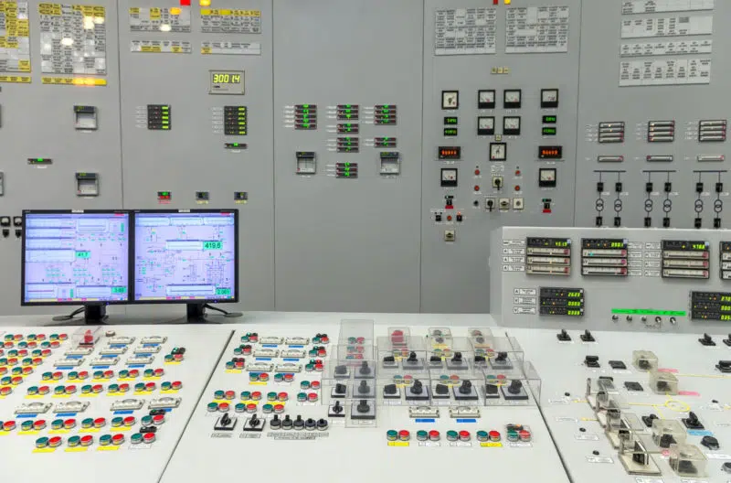 La sala de control central de una planta de energía nuclear.