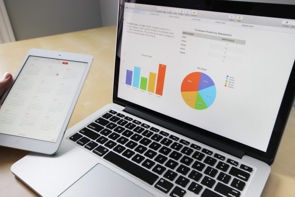 ordinateur portable avec statistiques d'affiliation