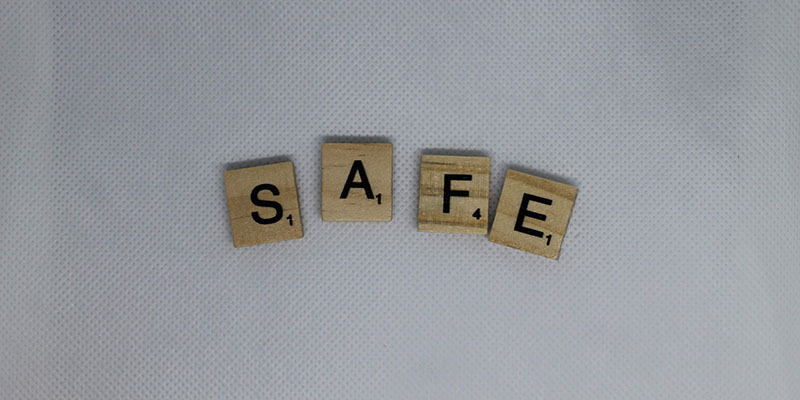 Scrabble はスペリング SAFE をブロックします