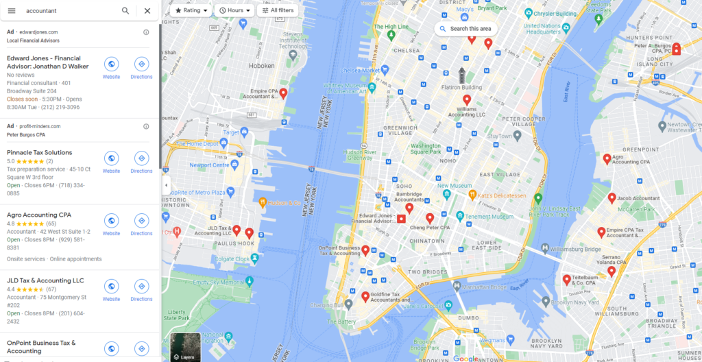 Penelusuran Google Maps untuk akuntan di New York City menampilkan berbagai kantor akuntan pada aplikasi layanan pemetaan