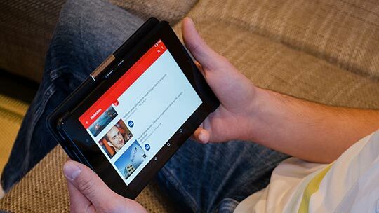 youtube-tablet-news-app-ipad-multimédia-canal-en-ligne-vidéo