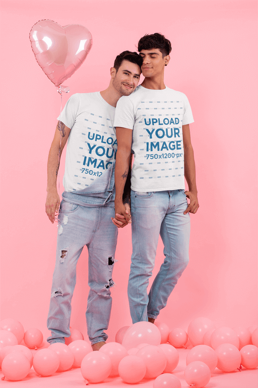 Maquette de t-shirt sur le thème de la Saint-Valentin avec un fond rose et des ballons de coeur