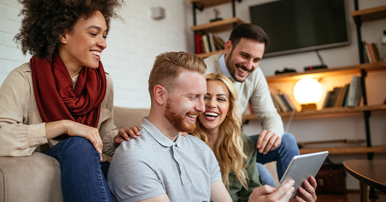 Le développement de la communauté est un élément efficace et utile du marketing client. Il peut être effectué à la fois en ligne et hors ligne.