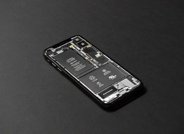 iPhone 14 Pro Max İçin Profesyonel Pil Değiştirmeye Karşı DIY