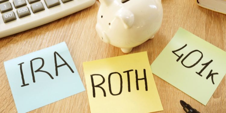 conceito de plano de aposentadoria com IRA, Roth e 401k