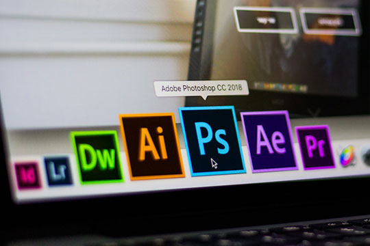 adobe-photoshop-编辑-illustrator-aftereffect-dreamweaver-premier