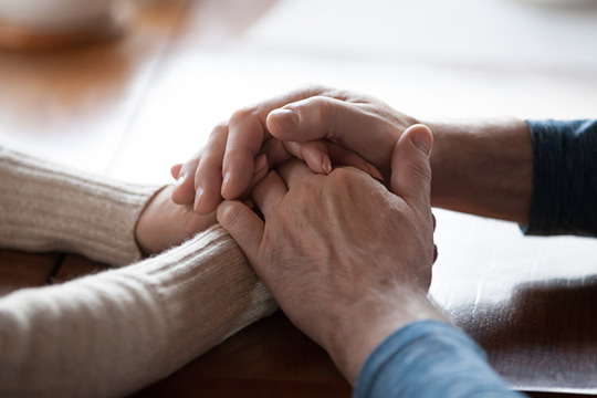 Empathie-Hilfe-Unterstützung-Team-Gesundheitskrise