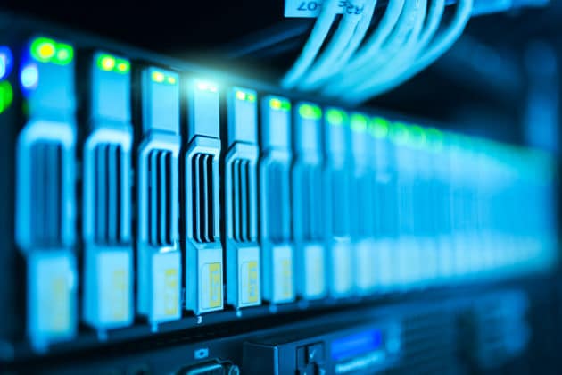 ordinateur-connexion-base-de-données-internet-lan-réseau-serveur-technologie