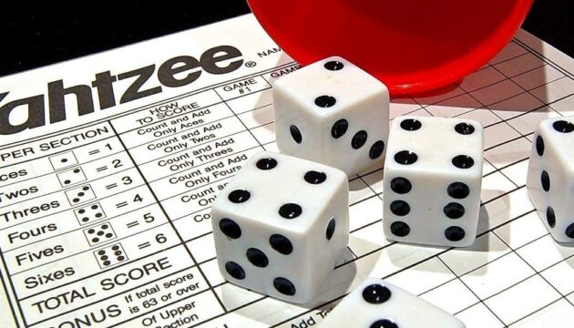 Yahtzee 掷骰子游戏