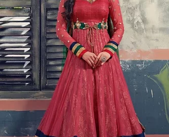 Esplora la magia del vestito Anarkali: 5 motivi per cui Anarkali è un must nel tuo guardaroba